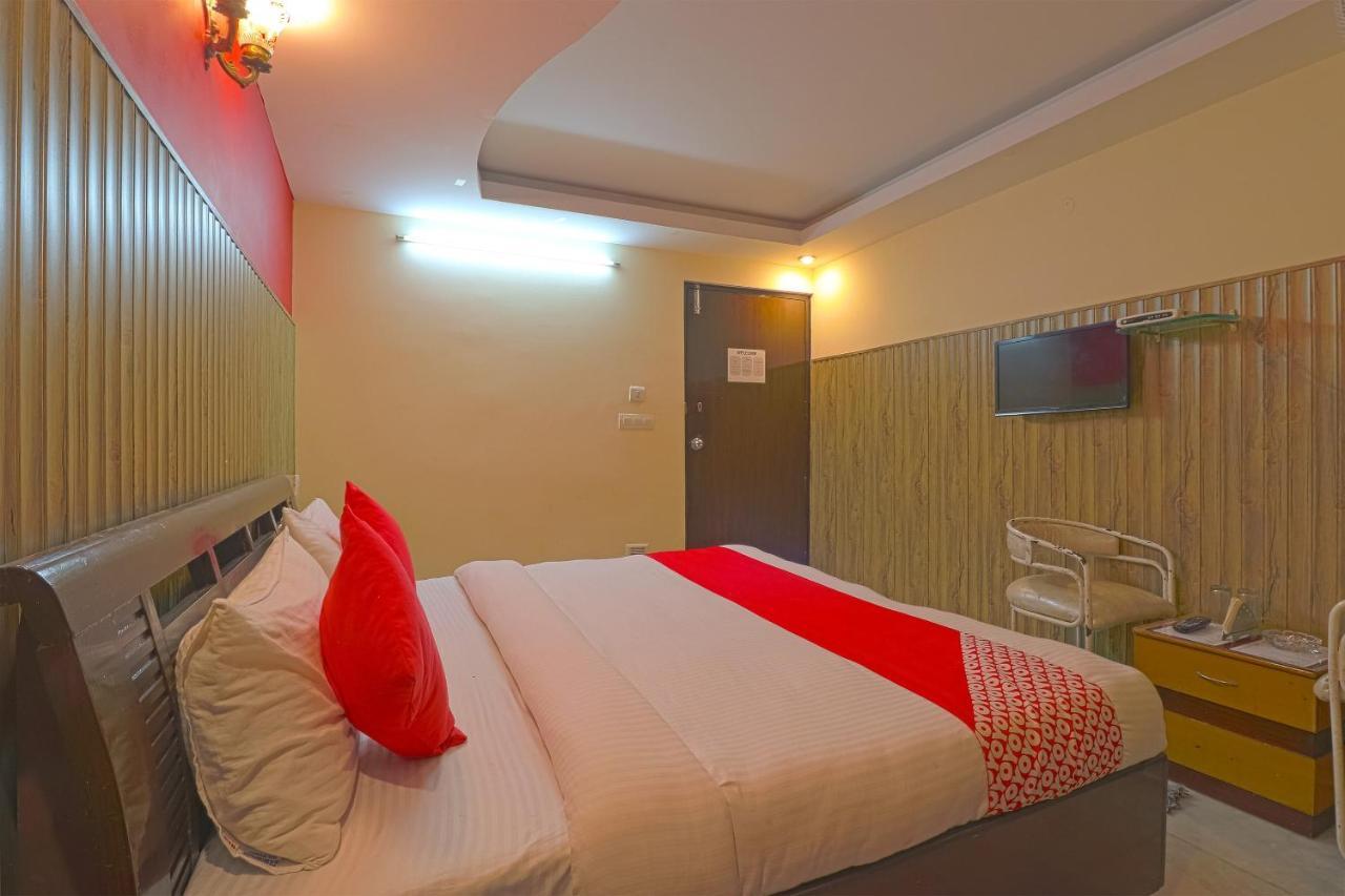 Oyo 834 Shree Balaji Hotel ฟารีดาบัด ภายนอก รูปภาพ