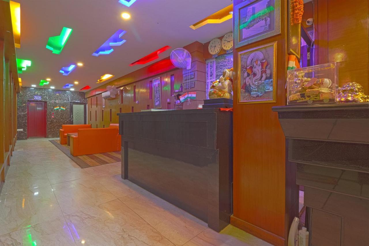 Oyo 834 Shree Balaji Hotel ฟารีดาบัด ภายนอก รูปภาพ