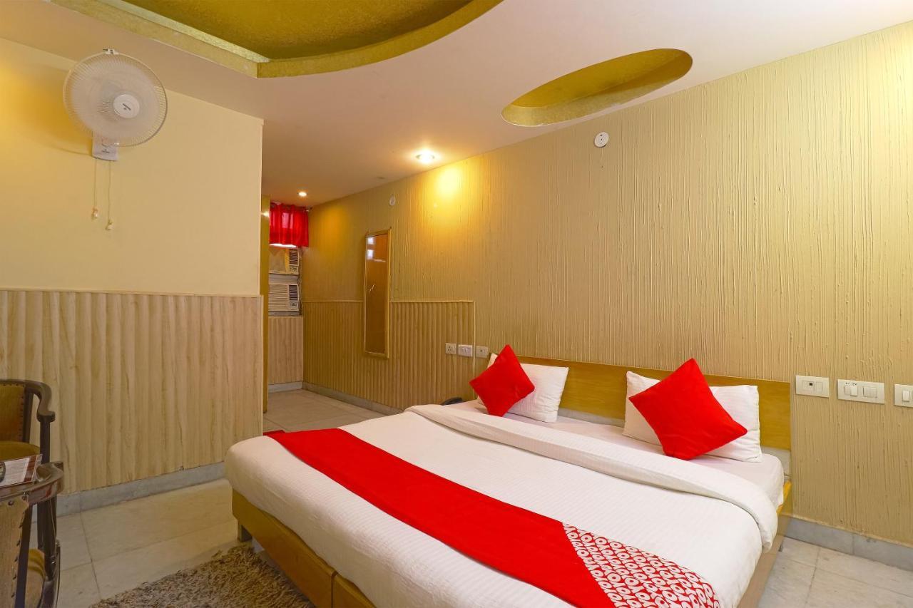 Oyo 834 Shree Balaji Hotel ฟารีดาบัด ภายนอก รูปภาพ