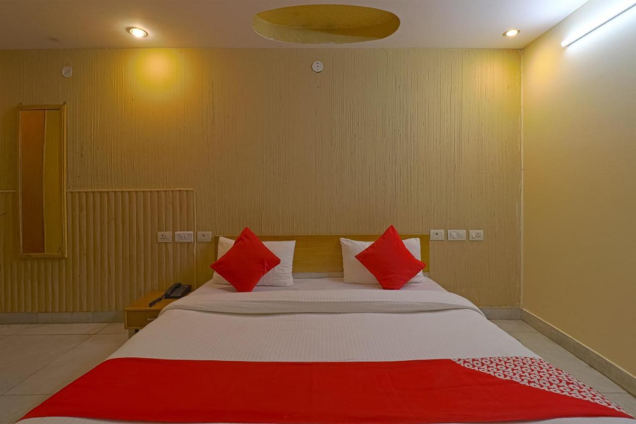 Oyo 834 Shree Balaji Hotel ฟารีดาบัด ภายนอก รูปภาพ